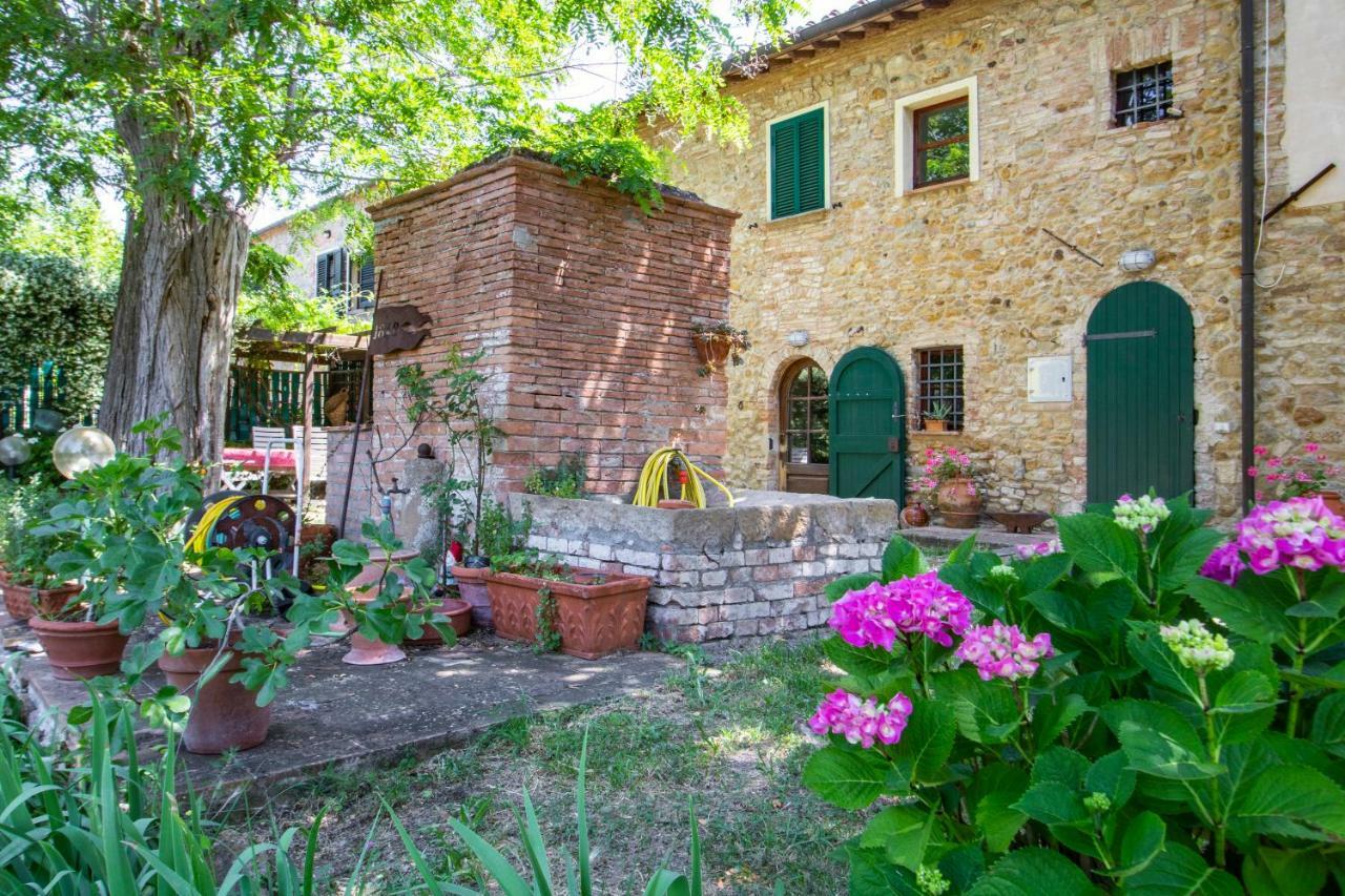 Agriturismo Filettro Volterra Bagian luar foto